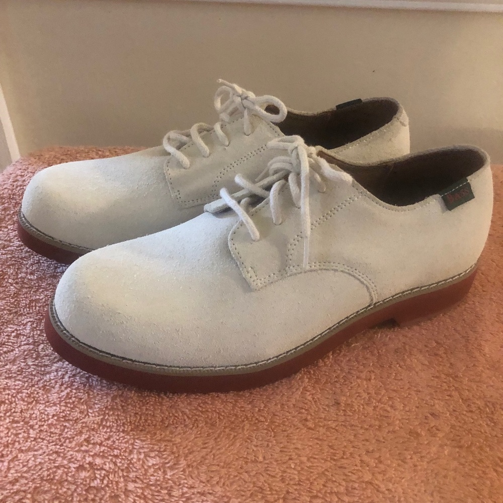 BASS Suede Bucks